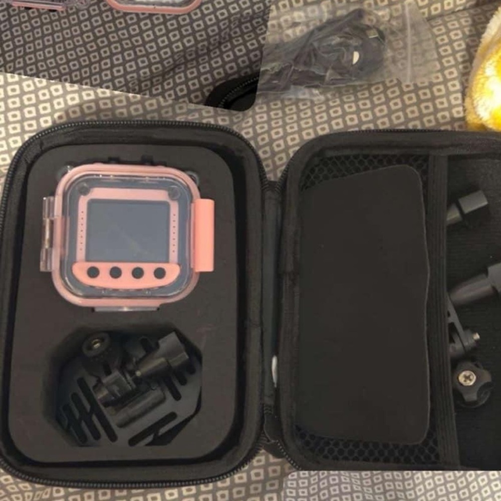 Pink underwater camera (go pro for children)